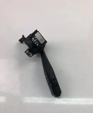 Volkswagen Golf VI Indicator stalk 1K0953519J