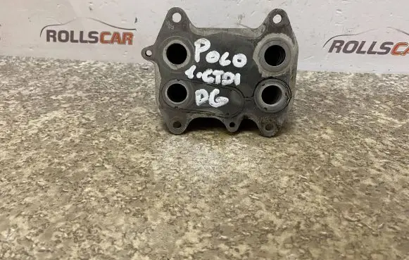 Volkswagen Polo V 6R Engine oil radiator 03L117021C