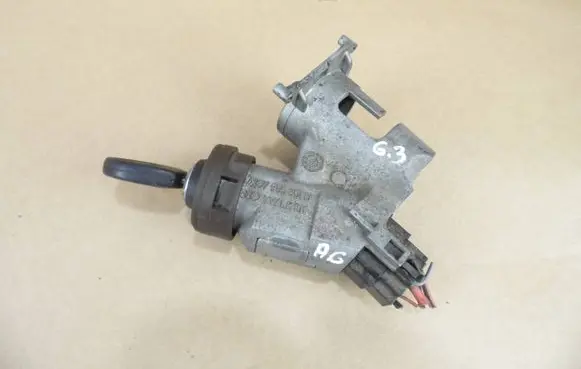 Volkswagen Golf III Ignition lock 357905851D VWLK101