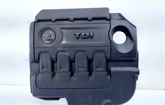 Skoda Octavia Mk3 (5E) Engine cover (trim) 04L103925T 04L103954T
