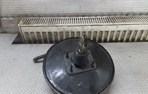 Nissan Primera Brake booster 47210AV701