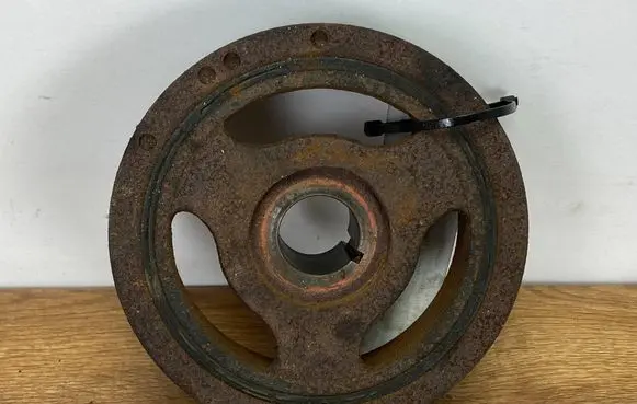 Chevrolet Camaro Crankshaft pulley KOLOPASOWE