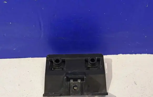 Volvo V60 Rear bumper mounting bracket 30655939