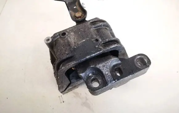 Volkswagen Caddy Engine mount bracket 1k0199262ba