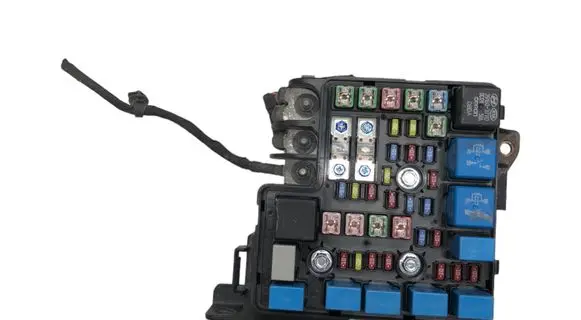 KIA Ceed Fuse module 3916037110 952252D000 3916025000