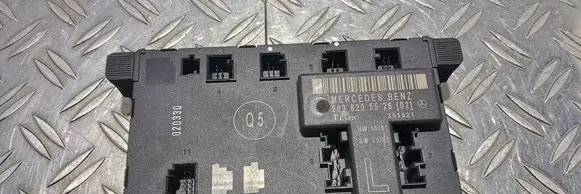 Mercedes-Benz C W203 Door control unit/module 2038205526