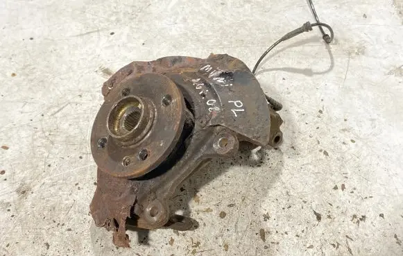 Mini One - Cooper Coupe R56 Front wheel hub spindle knuckle