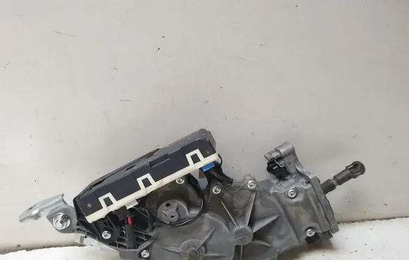 Mercedes-Benz GLK (X204) Tailgate/trunk/boot lift motor A2048708926