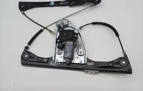 Mercedes-Benz C W203 Front door window regulator with motor A2208204542 A2037201846