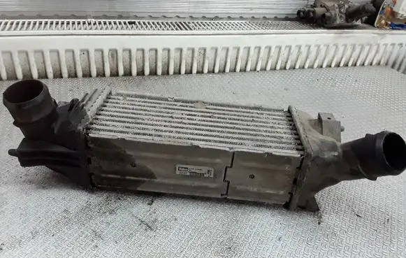 Citroen C5 Intercooler radiator 9645682880