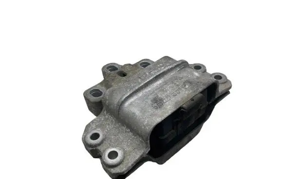 Audi TT TTS Mk2 Engine mount bracket 1K0199555