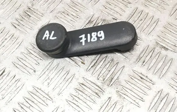 Opel Zafira B Rear door window winding handle 902471500430 90224834 90459502