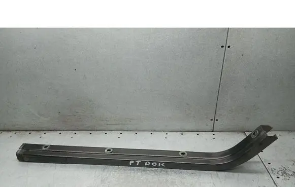 Citroen Berlingo Fender mounting bracket 