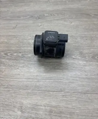 Volkswagen Touran II Mass air flow meter 03L906461 5WK97023