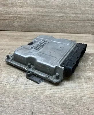 Chrysler PT Cruiser Engine control unit/module P05033032AF 0281010292