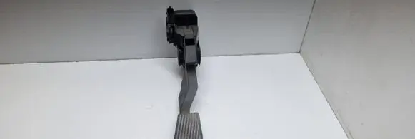 Opel Zafira A Accelerator throttle pedal 0281002298 90581208AQ