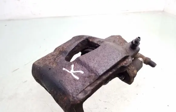 Skoda Octavia Mk2 (1Z) Front brake caliper