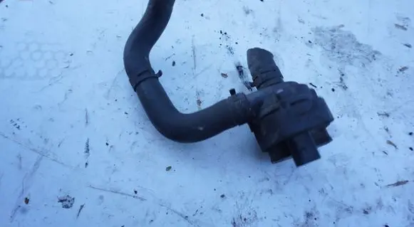 Volkswagen Crafter Electric auxiliary coolant/water pump