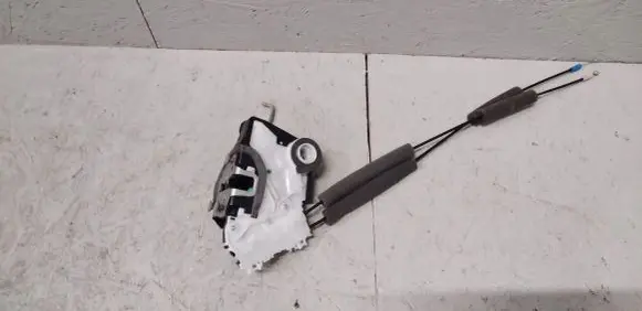 Subaru Outback (BT) Front door lock PB1-11140 PB111140