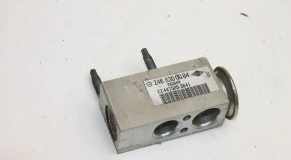 Mercedes-Benz CLA C117 X117 W117 Air conditioning (A/C) expansion valve 2468300084