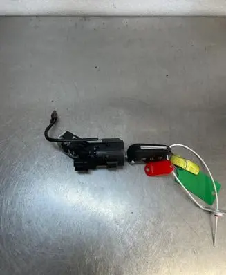 Peugeot 208 I Ignition lock 9663123380