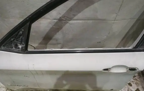 BMW X6 E71 Front door glass trim molding 