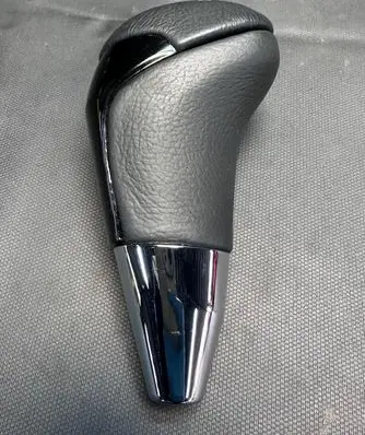 Toyota Hilux VIII Gear lever shifter trim leather/knob 335040K121 335040K121C0