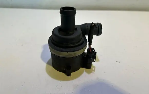 Skoda Fabia Mk2 (5J) Electric auxiliary coolant/water pump 860029081