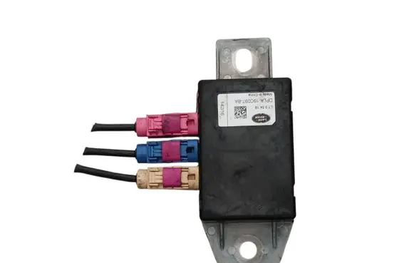 Land Rover Range Rover Velar Aerial antenna amplifier DPLA19C097