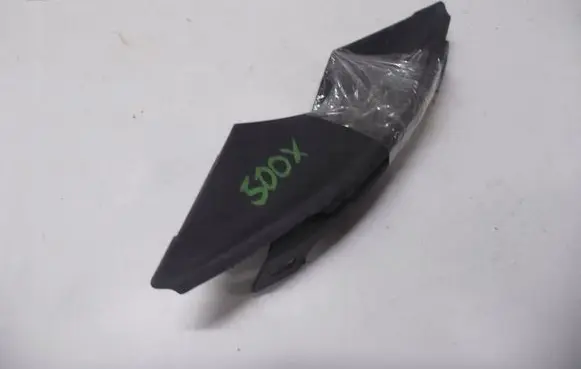 Fiat 500X Wiper trim podszybiax