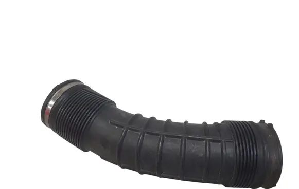 Volvo XC60 Intercooler hose/pipe 6898050
