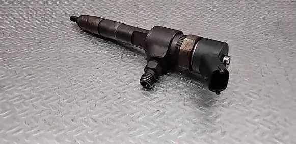 Fiat Croma Fuel injector 0445110276