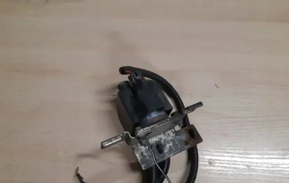 Nissan Note (E12) Other relay 251153VD1A