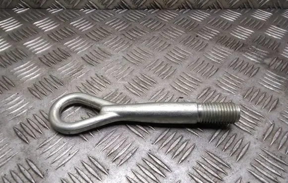 Nissan Qashqai+2 Towing hook eye 