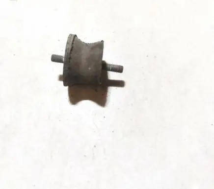 BMW 5 E39 Engine mount bracket 1094916