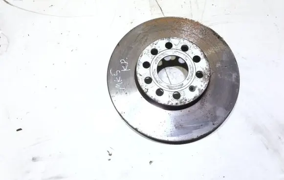 Volkswagen Golf V Front brake disc