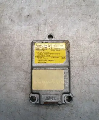 Peugeot 406 Airbag control unit/module 9631847080