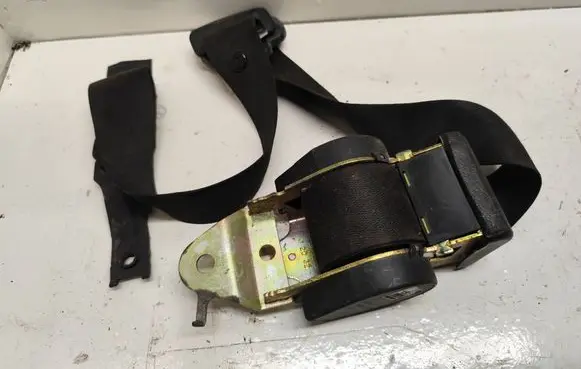 BMW 3 E36 Front seatbelt 1977242 0559725