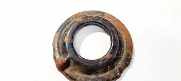 Ford Focus Coil spring mount 