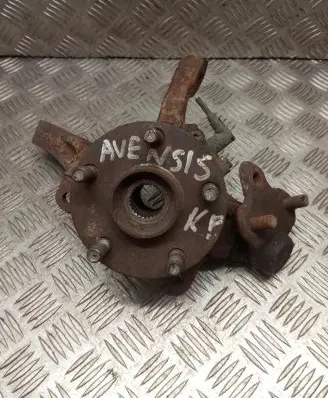 Toyota Avensis T220 Front wheel hub