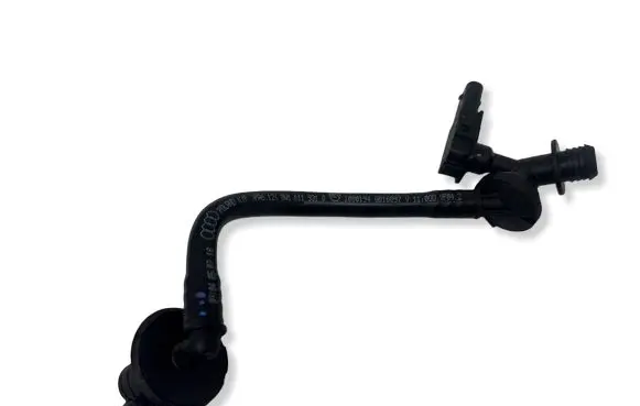 Audi A4 S4 B9 Vacuum line/pipe/hose 8W1611931Q