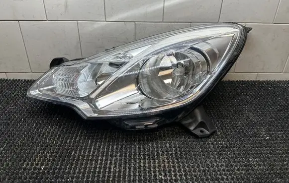 Citroen C3 Headlight/headlamp 9673815080