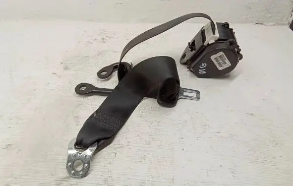 Volkswagen Beetle A5 Rear seatbelt 5C3857806D 6192481F1D