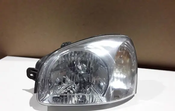 Hyundai Santa Fe Headlight/headlamp 9210126XXX