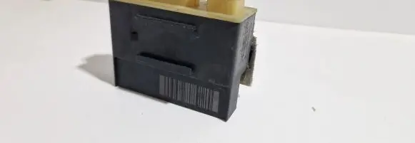 Citroen C6 Glow plug pre-heat relay 9662570880