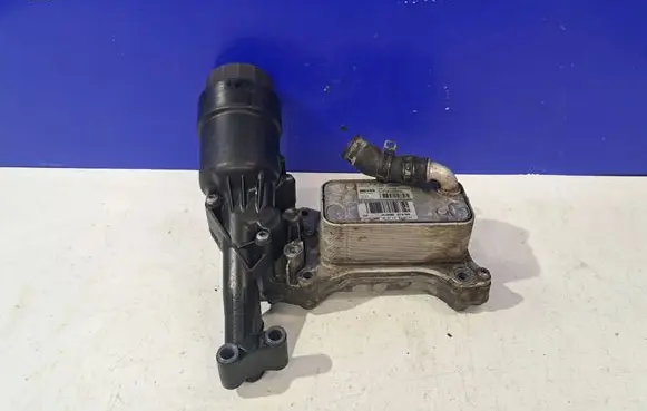 Engine oil radiator