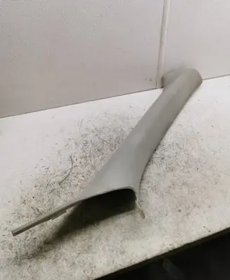 Volvo V40 (A) pillar trim 31102346