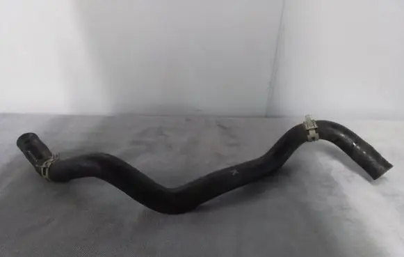Subaru Forester SK Engine coolant pipe/hose 