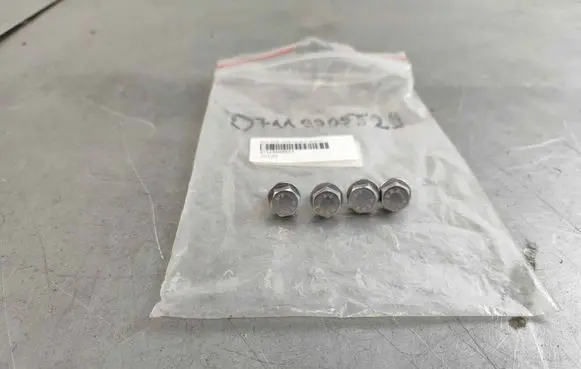 BMW 3 E90 E91 Nuts/bolts 07119905523 07119900630 9905523