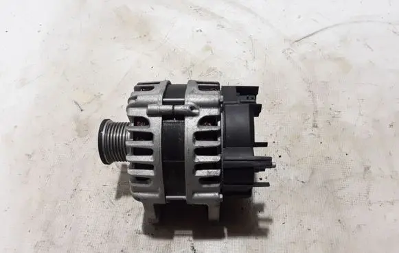 Renault Master III Generator/alternator 231007619R